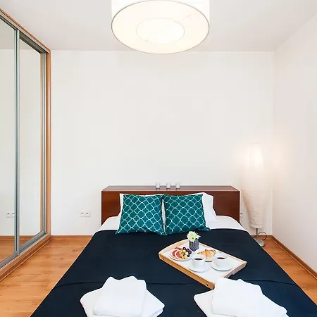 In-apart Cracow Old Town Wislane Tarasy Apartamento