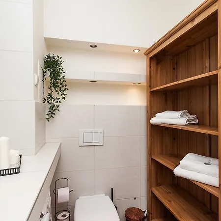 In-apart Cracow Old Town Wislane Tarasy Apartamento *